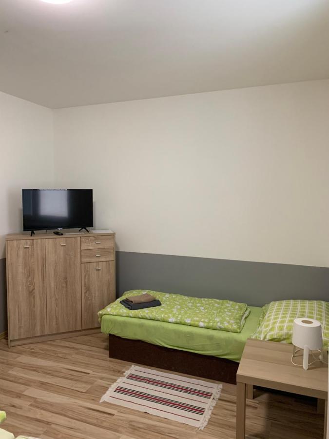 Hotel Tatra Malacka Kültér fotó