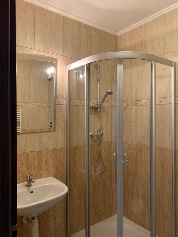 Hotel Tatra Malacka Kültér fotó